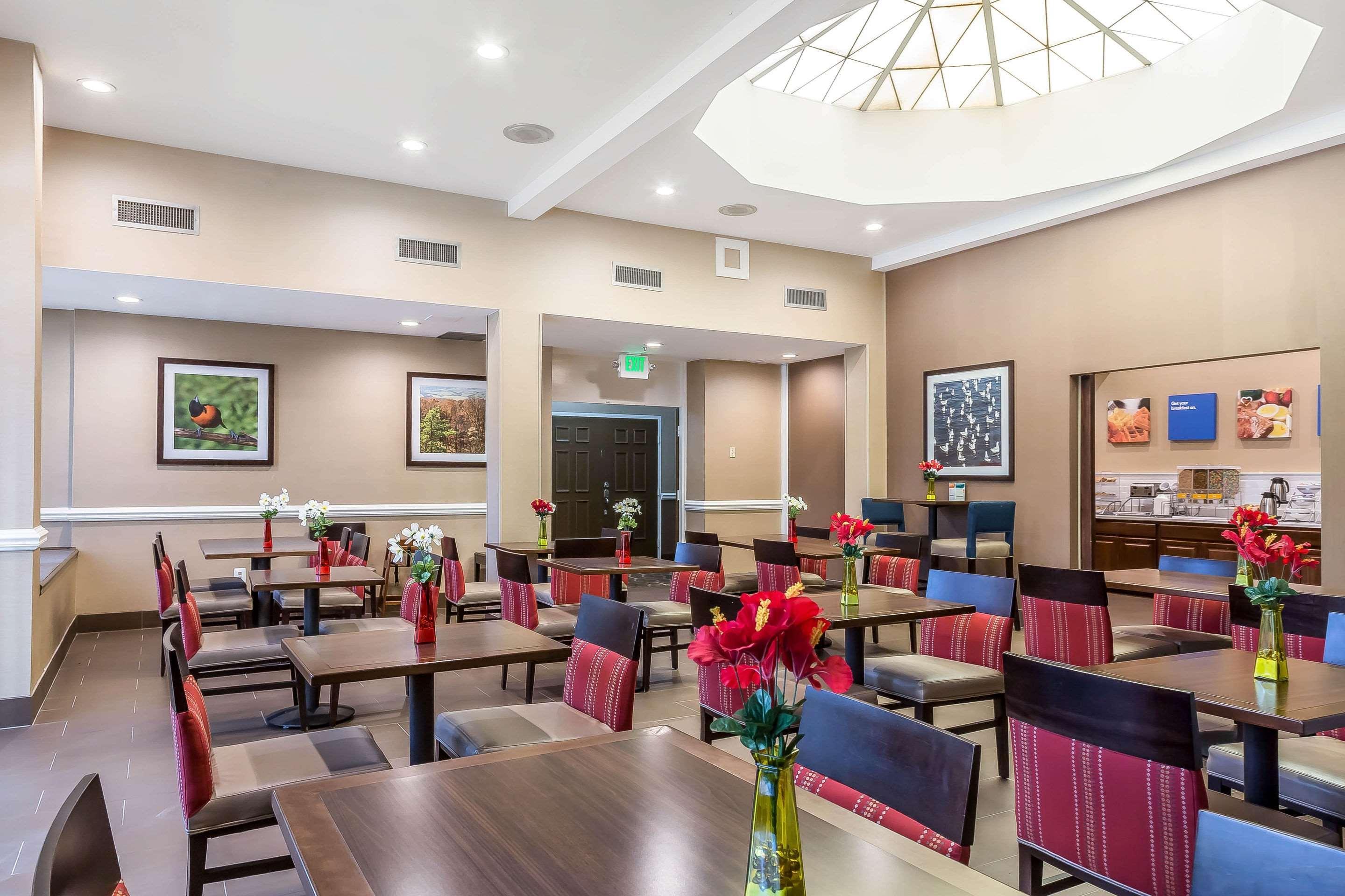 Comfort Inn&Suites Aberdeen Buitenkant foto
