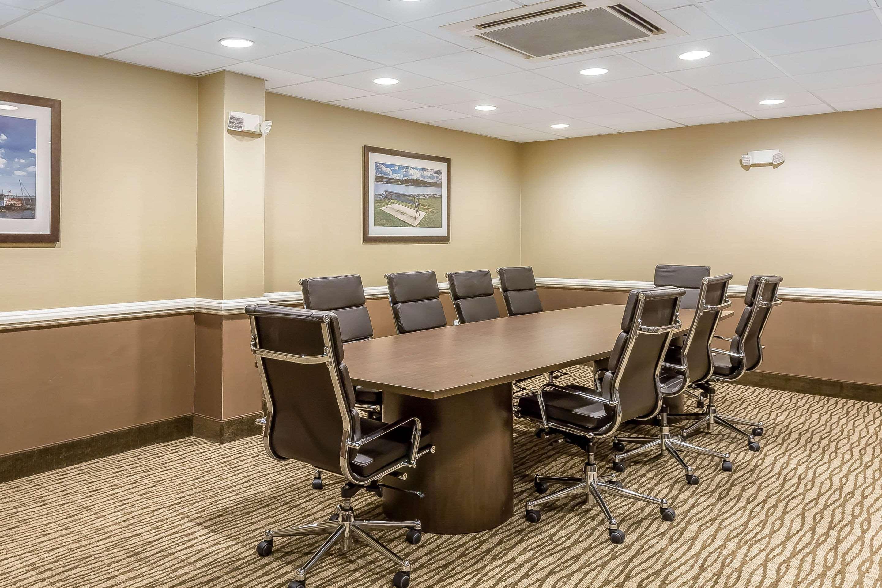 Comfort Inn&Suites Aberdeen Buitenkant foto