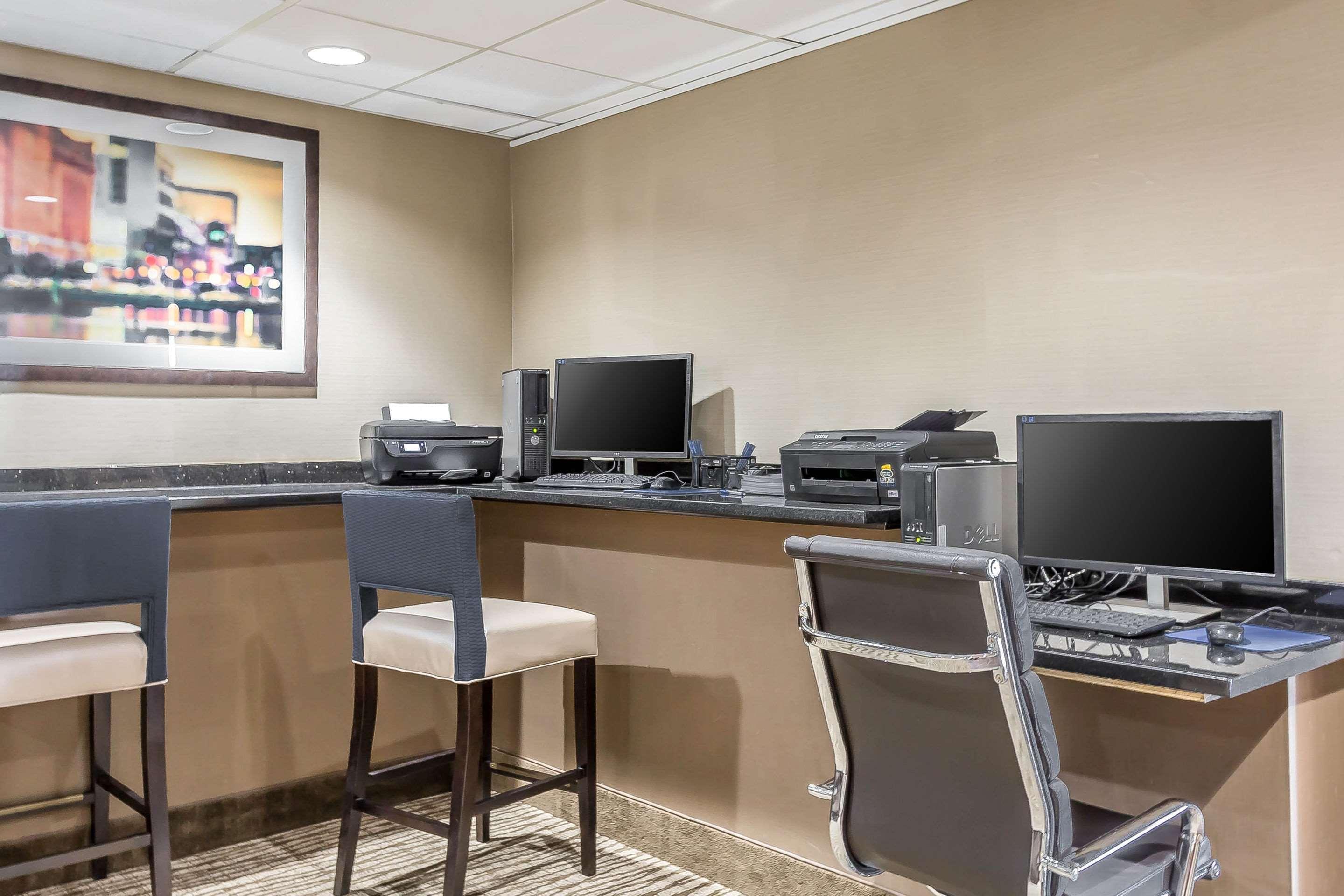 Comfort Inn&Suites Aberdeen Buitenkant foto